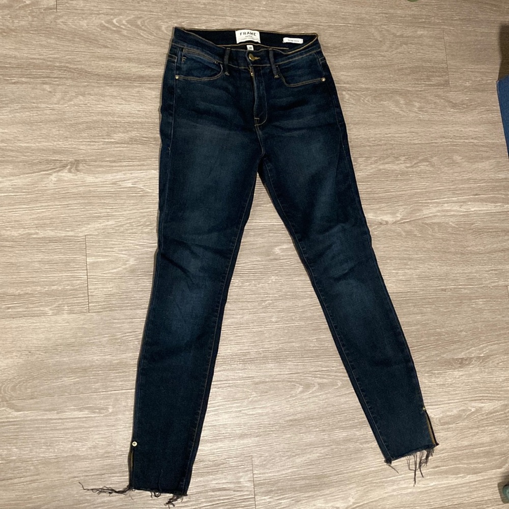 FRAME Denim Le High Skinny in Fonda, size 26